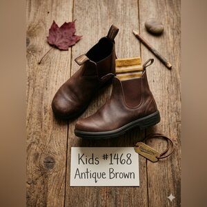 EUC Kids Blundstone 1468 Chelsea Boots - Antique Brown - AUS Size 1 (US 2)